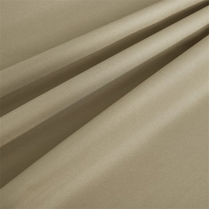 Odolný závěs na zahradní altán