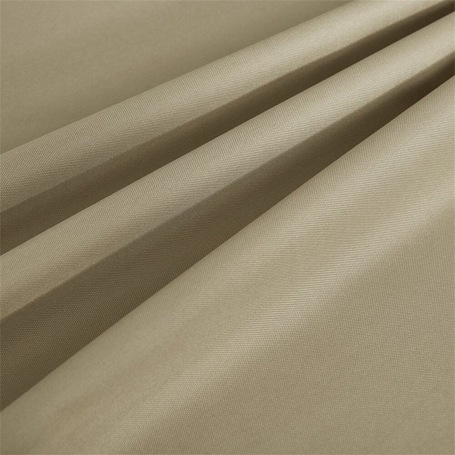 Odolný závěs na zahradní altán