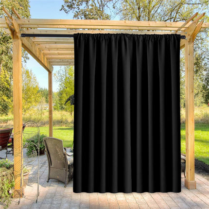 Černý venkovní závěs proti slunci
