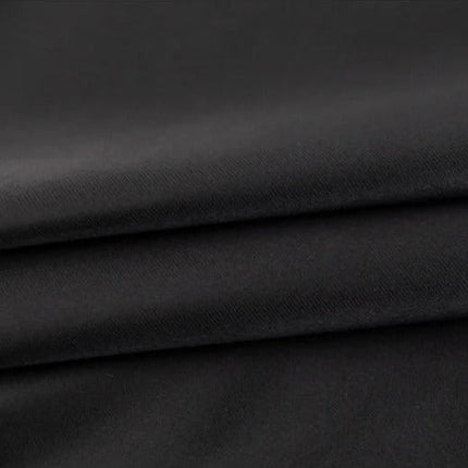 Černý zatemňovací závěs do obýváku Tisto