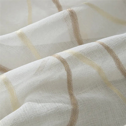 Moderní záclona se svislými vlnami