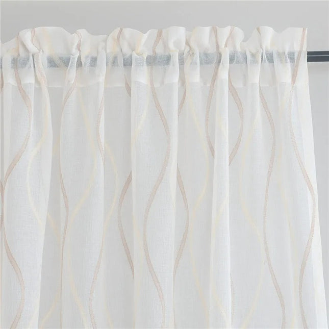 Moderní záclona se svislými vlnami
