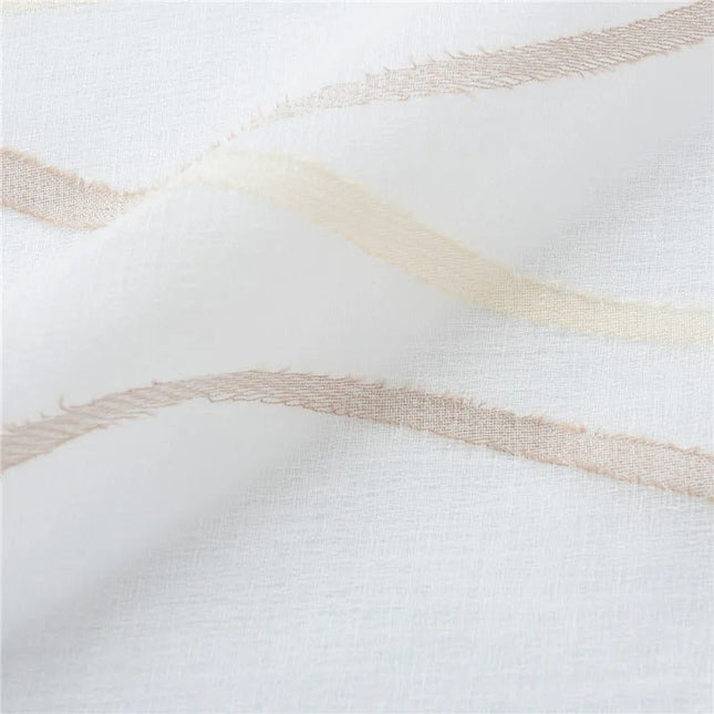 Moderní záclona se svislými vlnami