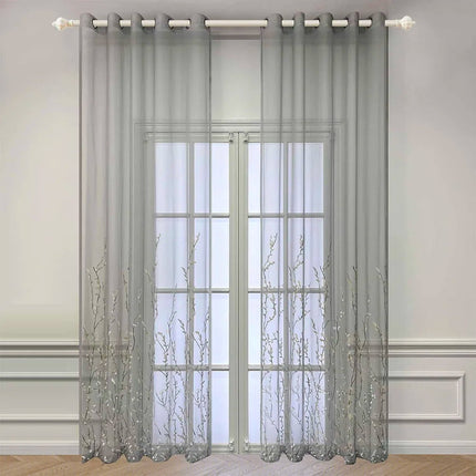 Záclona s výšivkou jemných větviček