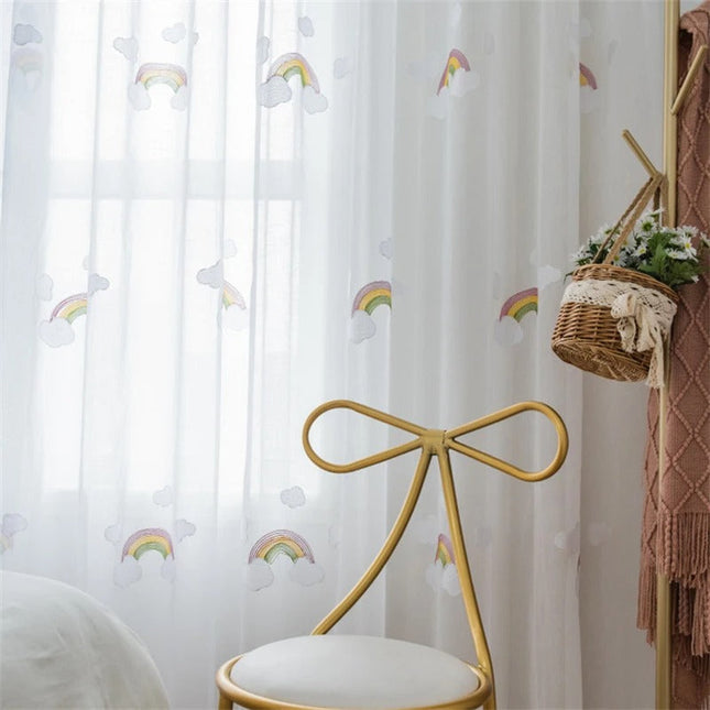 Dětská záclona s duhou a obláčky
