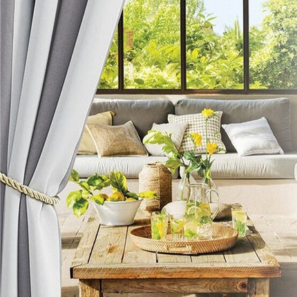 Pruhovaný venkovní závěs na balkon