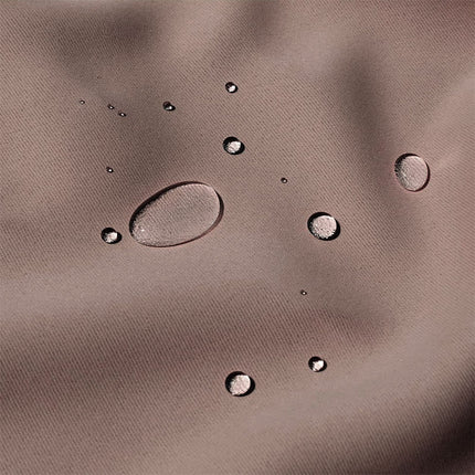 Hnědý venkovní závěs s očky na pergolu