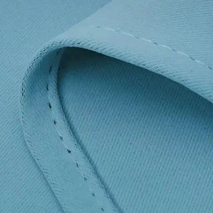 Modrý venkovní závěs na verandu